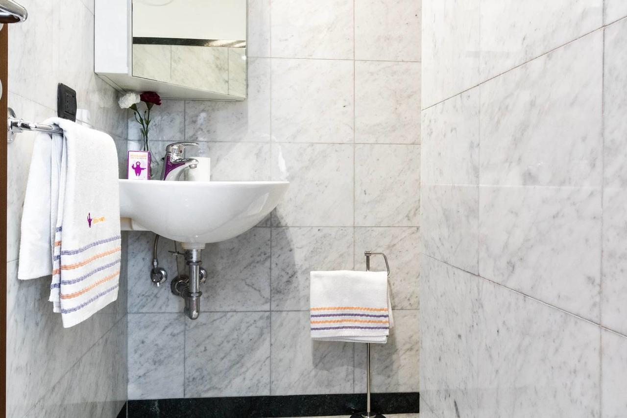 Appartement Hintown Duomo Via Baracchini à Milan Extérieur photo